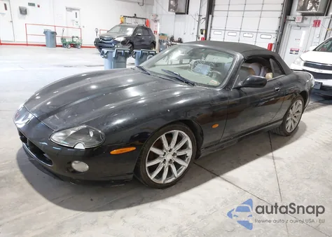2005 Jaguar Xk8 z USA, uszkodzony, nr VIN SAJDA42C252A40433